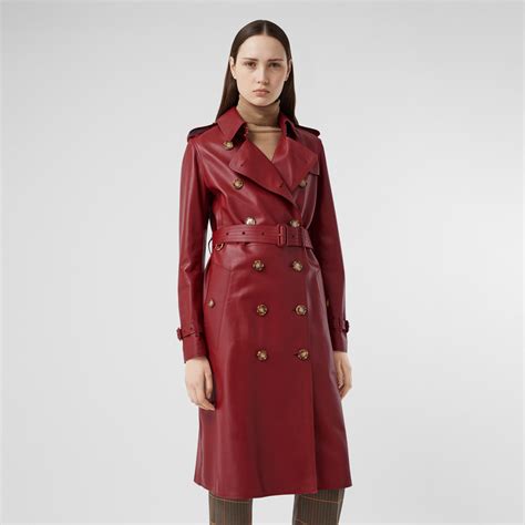 prezzo trench donna burberry|Scopri la nuova collezione di trench Burberry donna su FARFETCH.